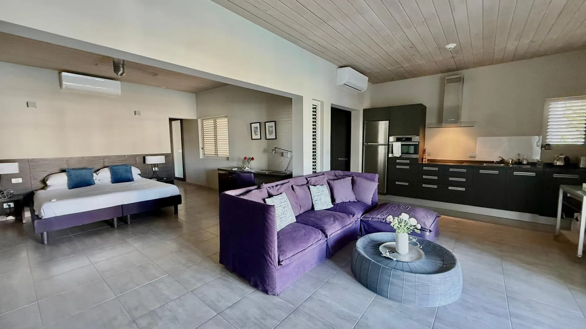 Stunning Waterfront Suite, Antigua English Harbour Daire