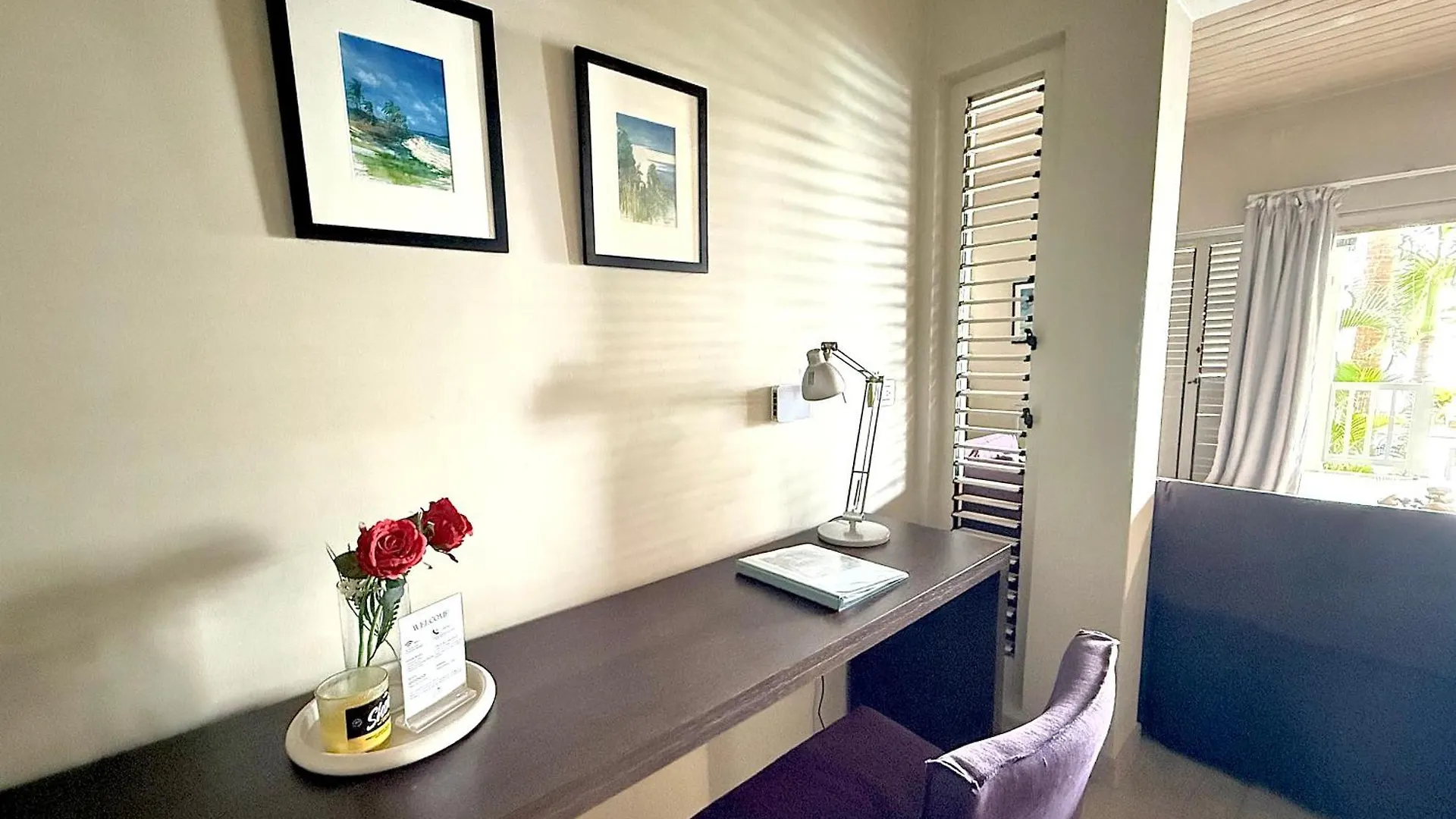 Stunning Waterfront Suite, Antigua English Harbour